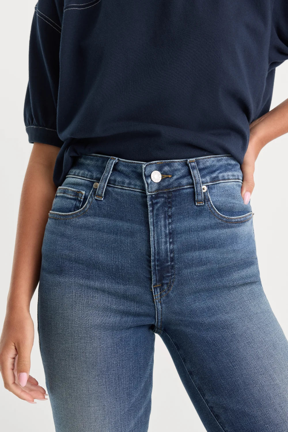 Good American Soft Tech Good Petite Bootcut Jeans- Newcrest