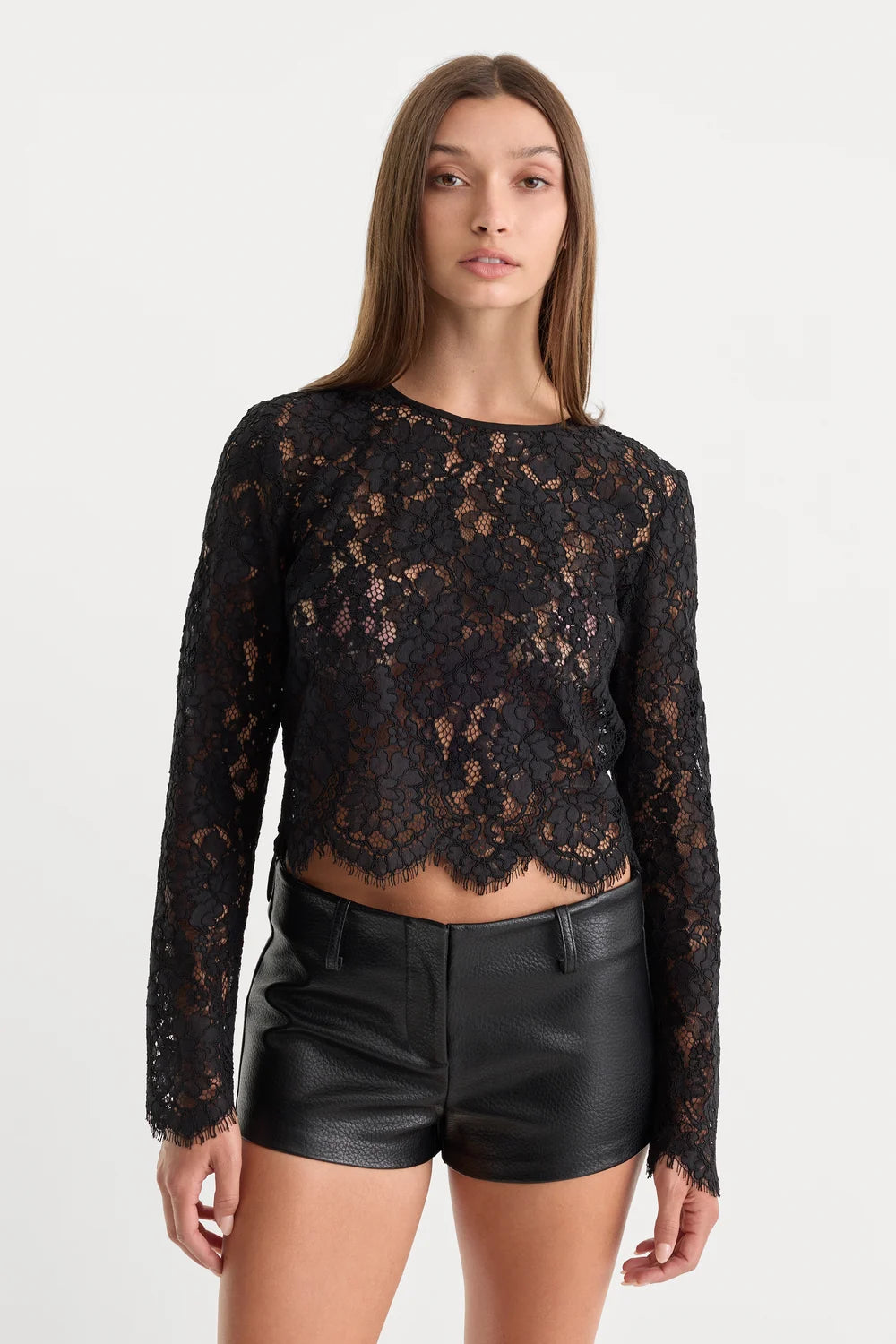 Good American The Scalloped Lace Top- Black
