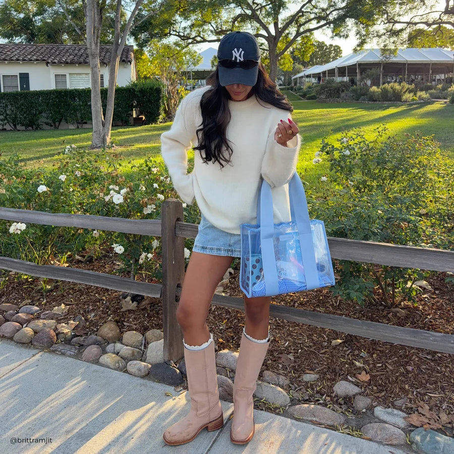 CASE MATE Jelly Tote Bag- Medium- Carolina Blue Crochet Wave