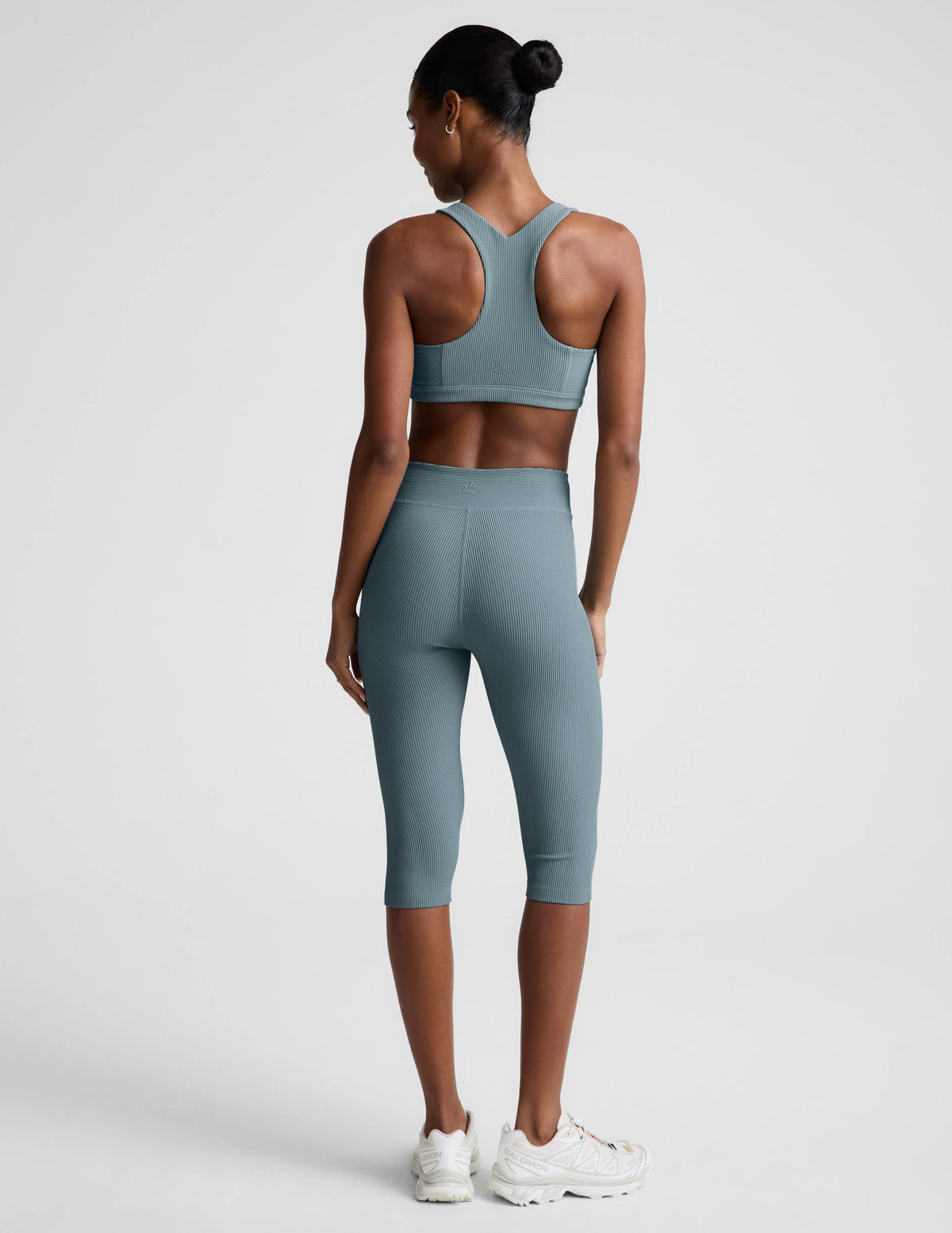 Beyond Yoga Impulse Ribbed V-Waist Pedal Pusher Legging- Shaken Blue
