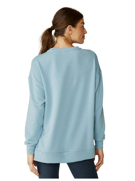 Beyond Yoga Off Duty Pullover - Hazy Sky