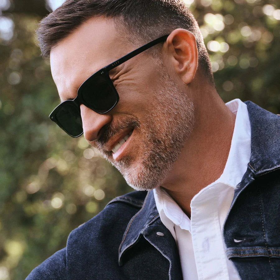 DIFF Eyewear Men’s Polarized Billie Sunglasses - Black/ Grey