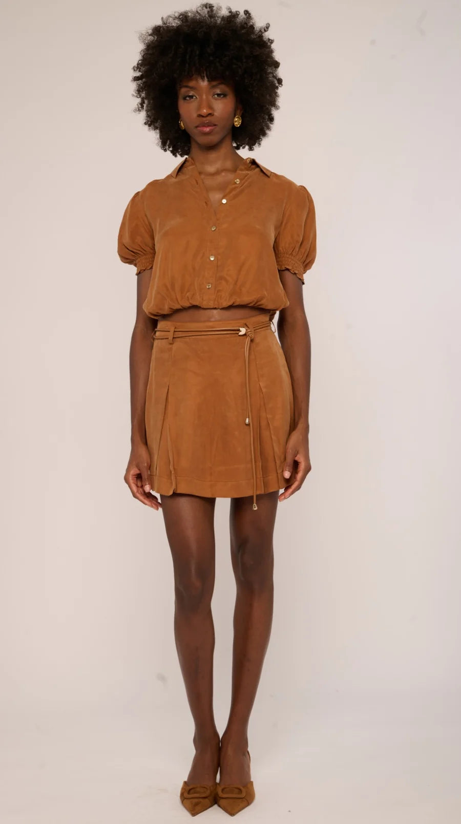Love the Label Faelyn Top- Cognac