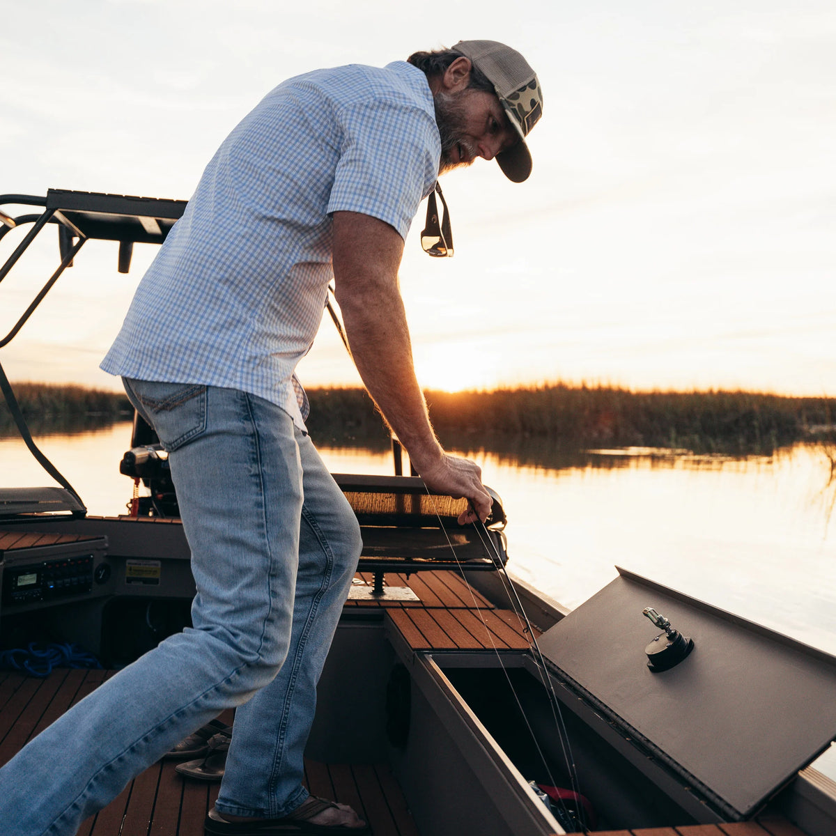 PONCHO Ultra- Lite Short Sleeve Shirt- The Jubilee
