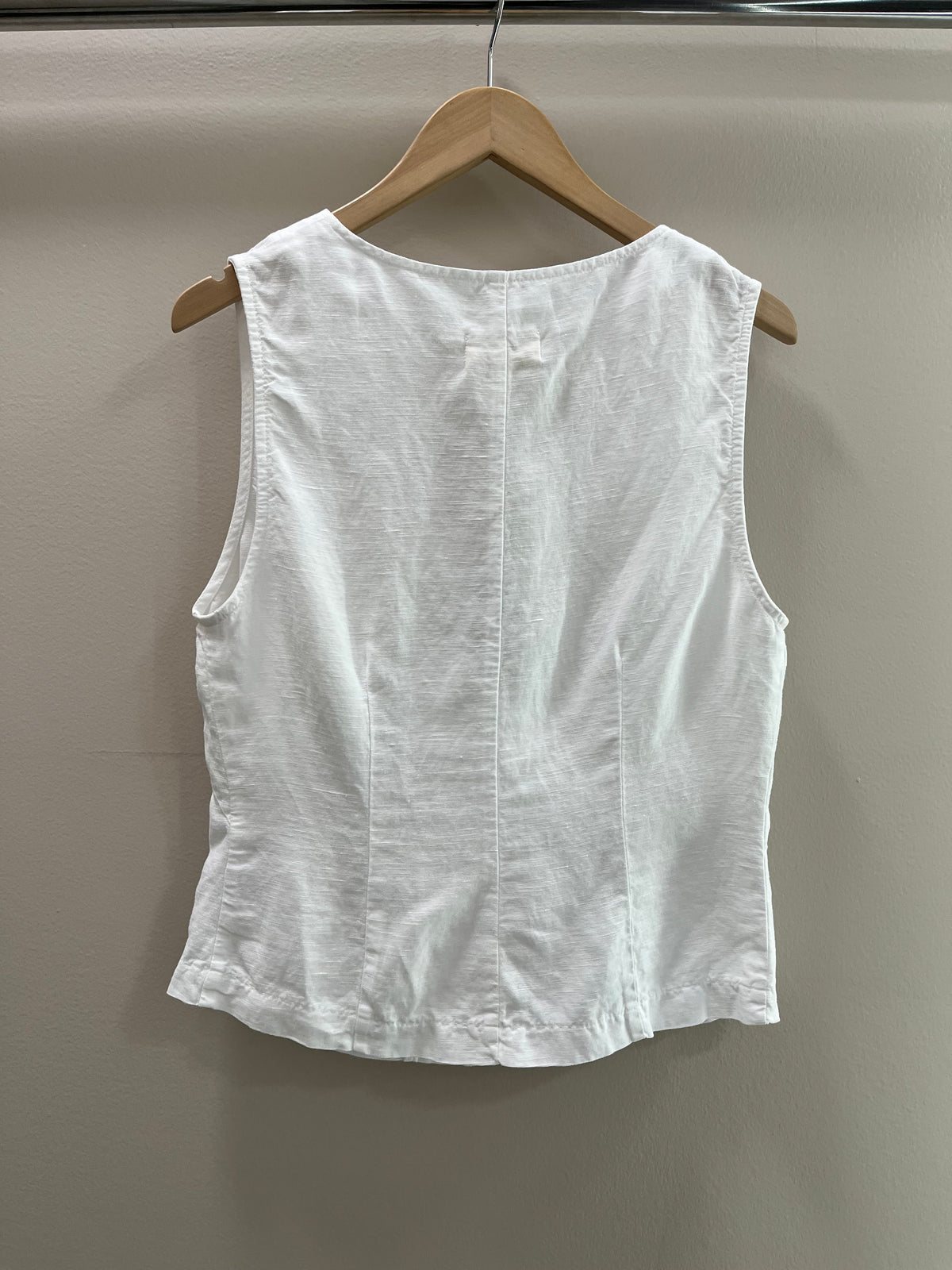 Mila Vest - White