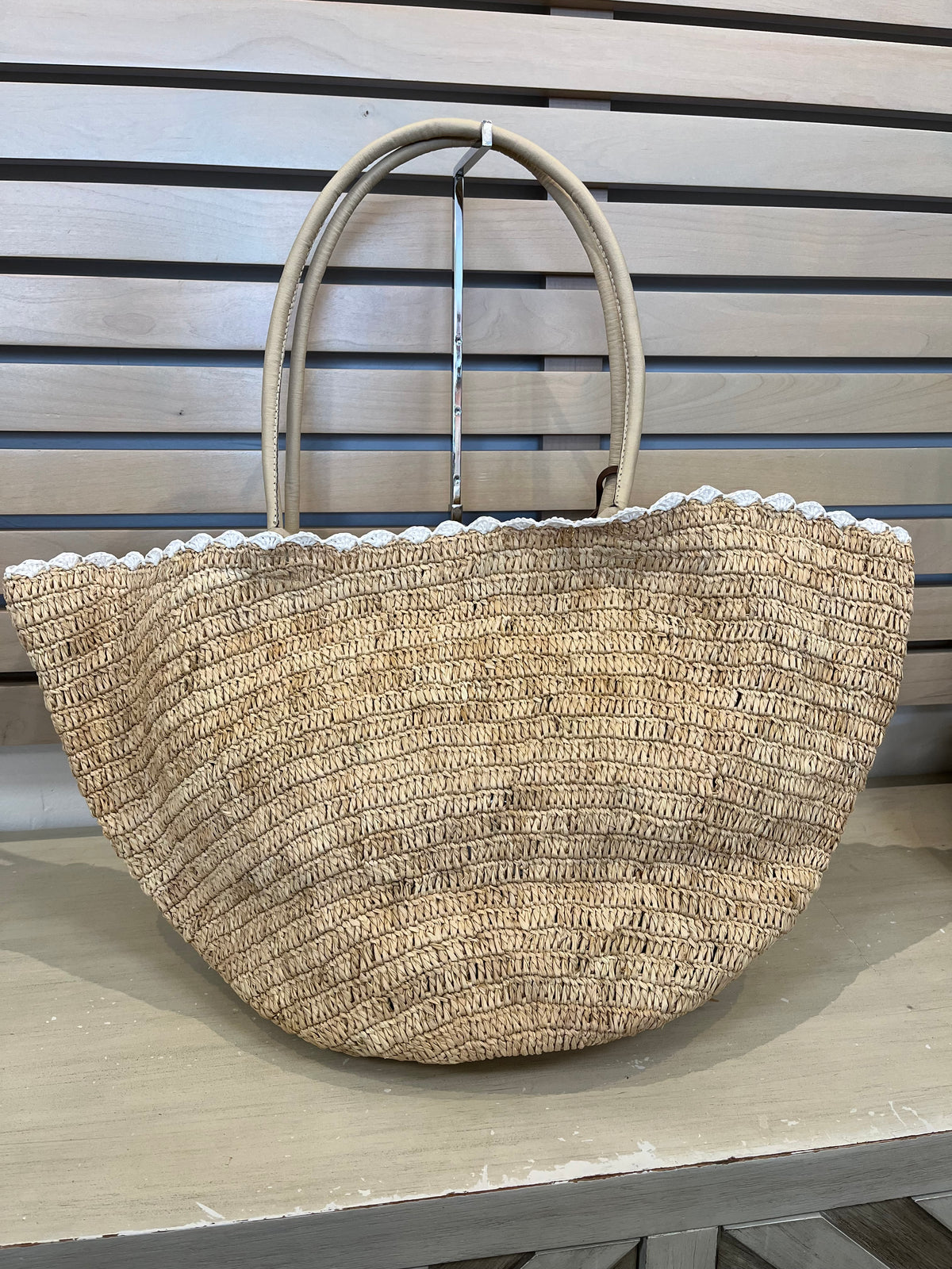 BTB Los Angeles Flores Tote- Natural/ White