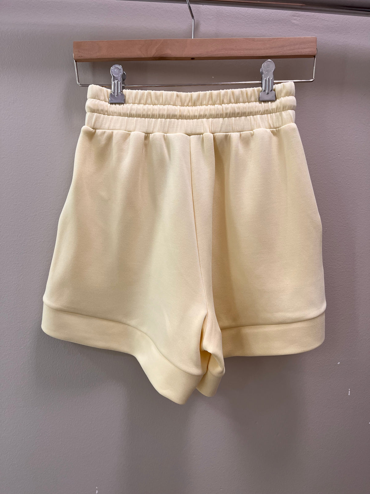 Varley Atrium High-Rise Short 4.5" - Anise Flower