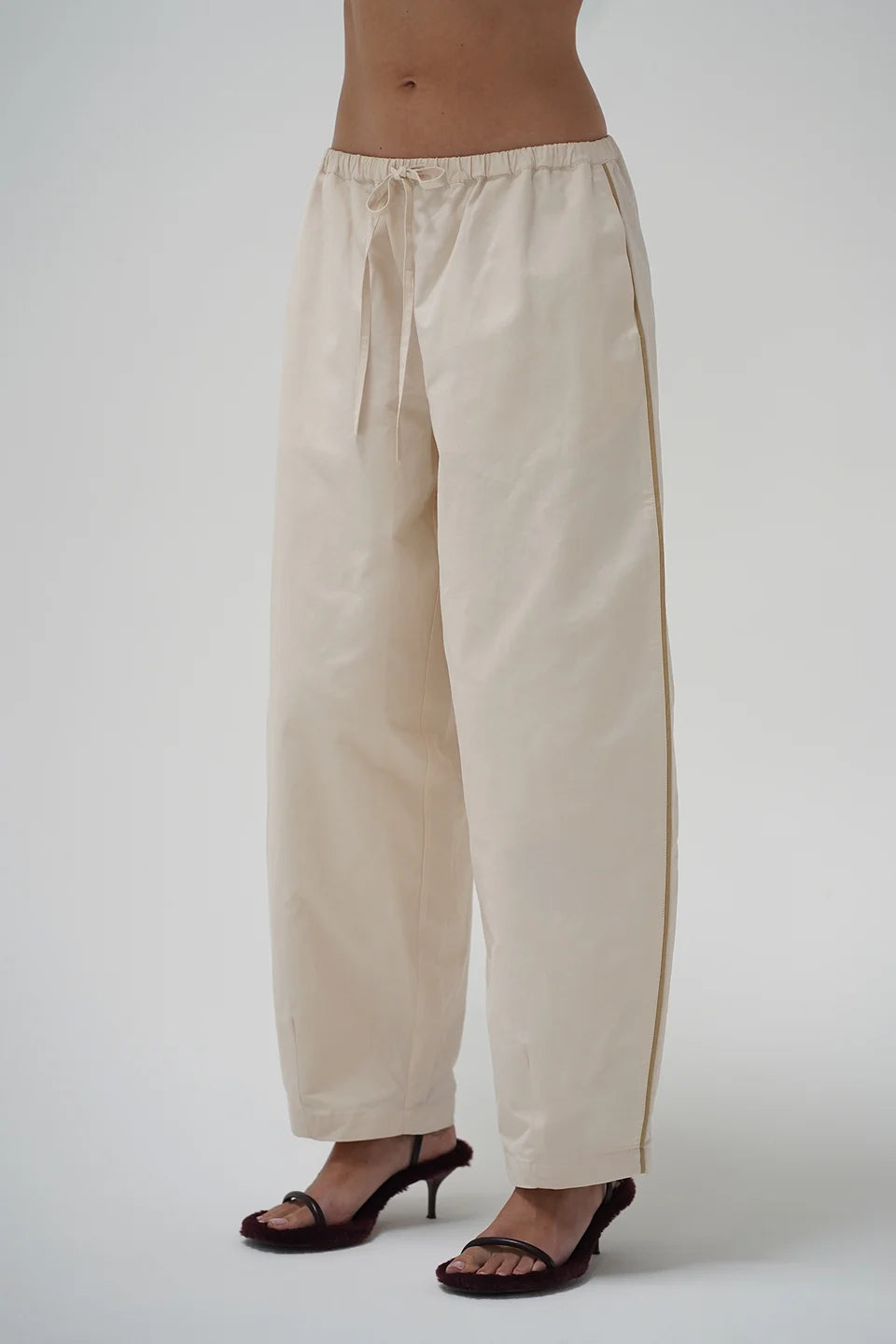 LNA Meridian Nylon Jogger - Off White