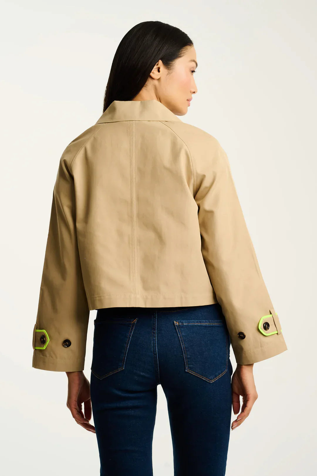 Lisa Todd In Trench Jacket - Natural