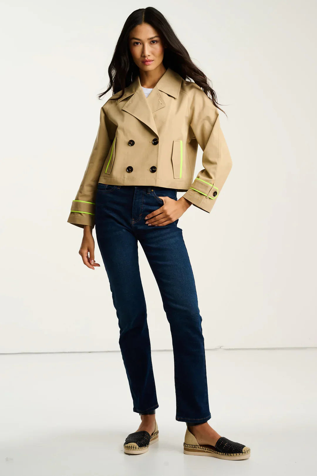 Lisa Todd In Trench Jacket - Natural
