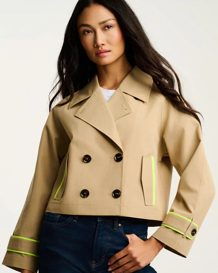 Lisa Todd In Trench Jacket - Natural