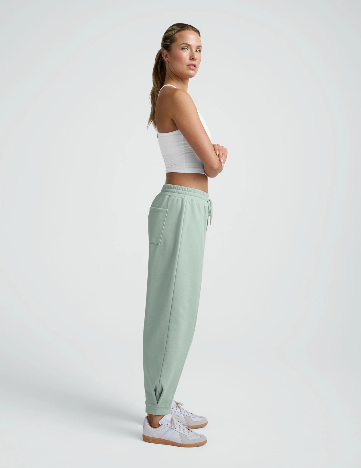 Beyond Yoga LuxeFleece Barrel Sweatpant - Pale Blue