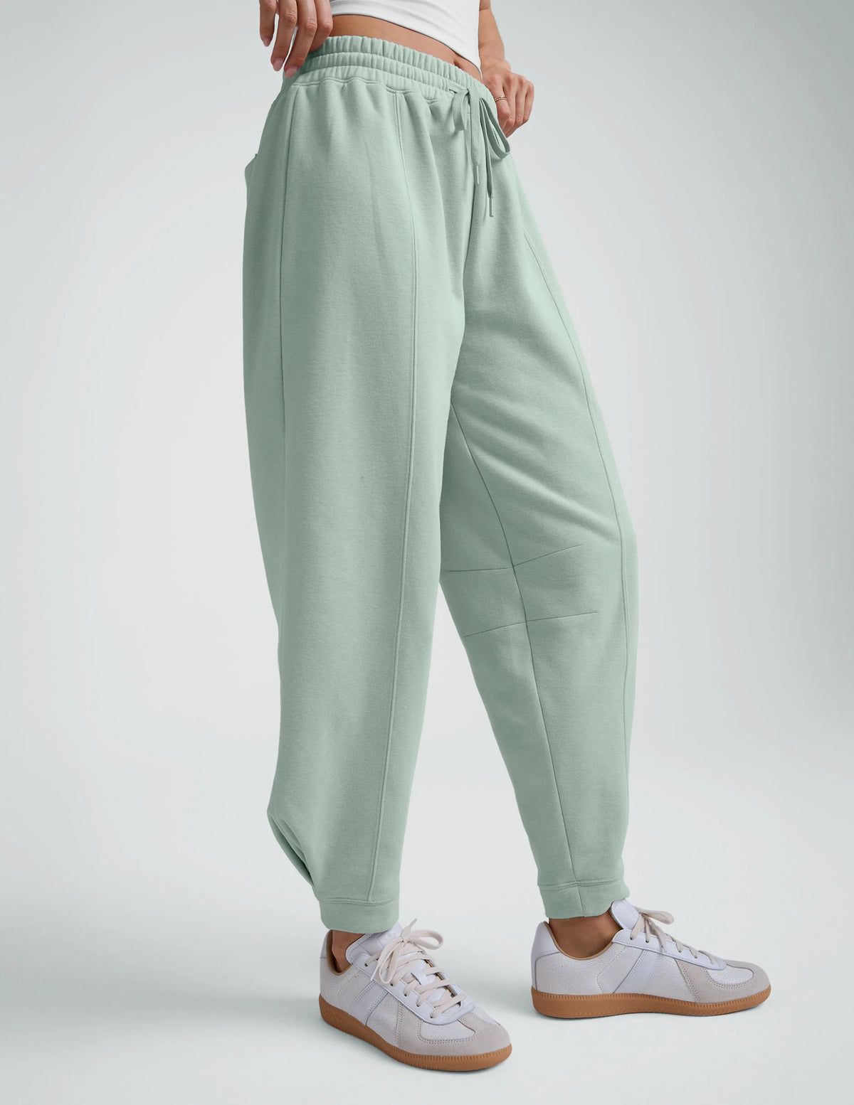 Beyond Yoga LuxeFleece Barrel Sweatpant - Pale Blue
