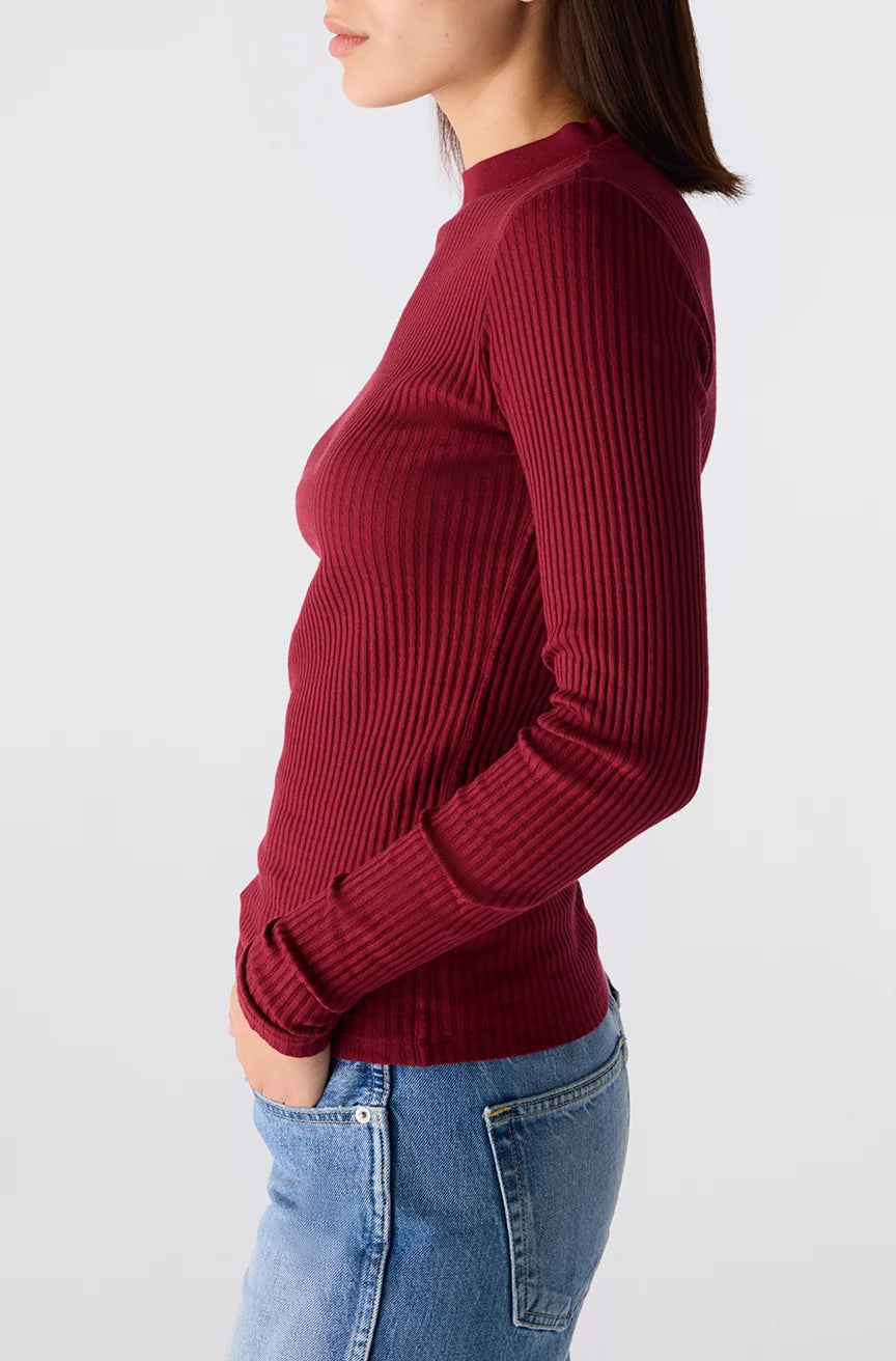 AMO Ruthie Top- Decant