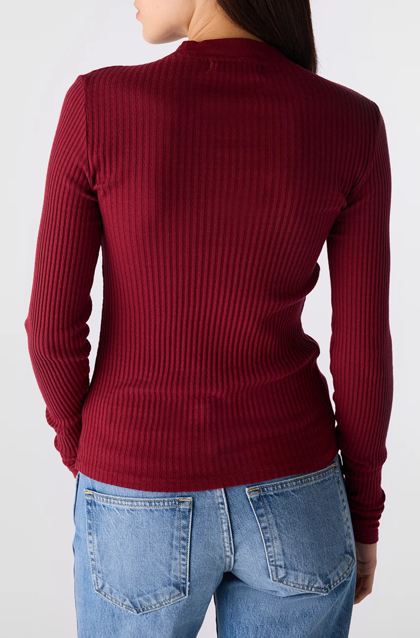 AMO Ruthie Top- Decant