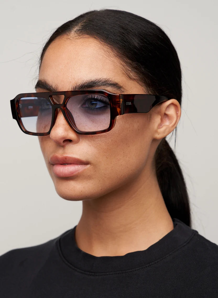 Otra Eyewear Presley- Tort/ Blue Fade