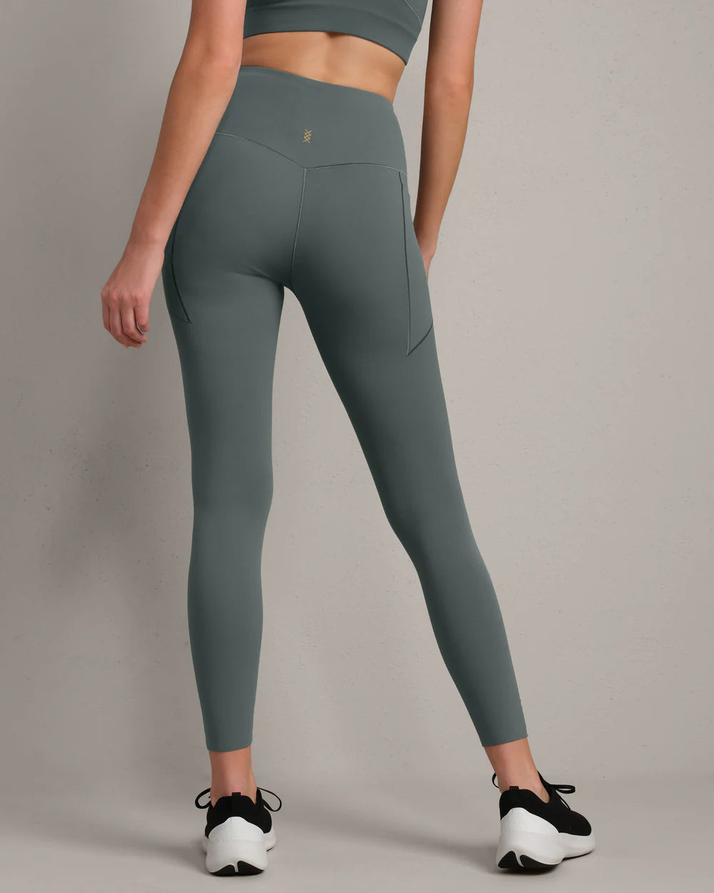 Rhone Apparel Revive 7/8 Legging - Green Smoke
