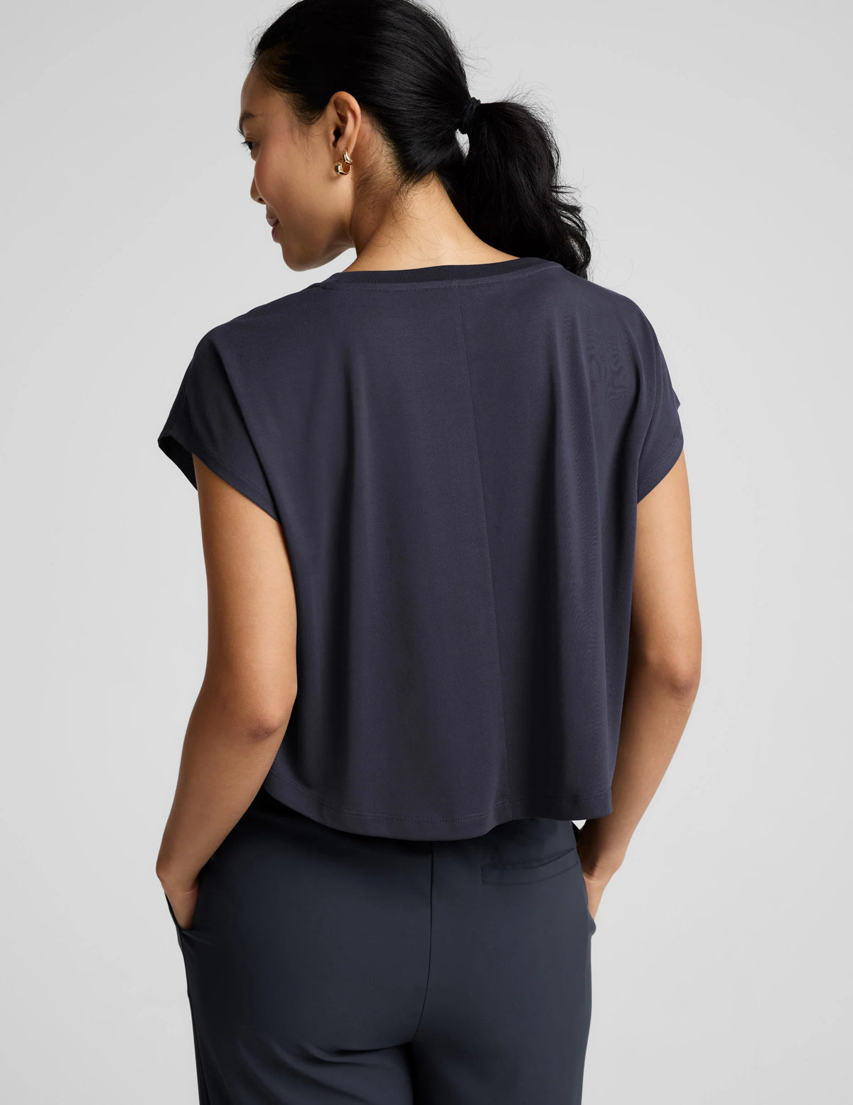 Beyond Yoga Studio Luxe Cropped Tee - Nocturnal navy