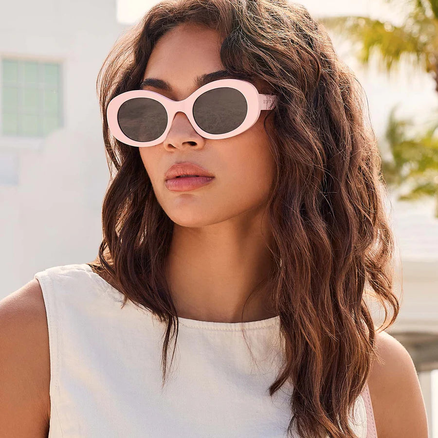 DIFF Eyewear Lainey Oval Polarized Sunglasses - Powder Pink Grey