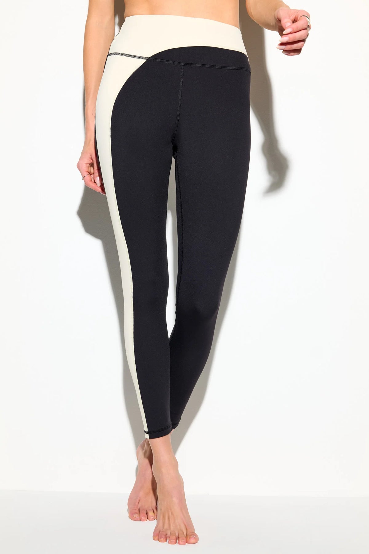 Spiritual Gangster Nirvana Skye 7/8 High Waist Legging - Black/Canvas
