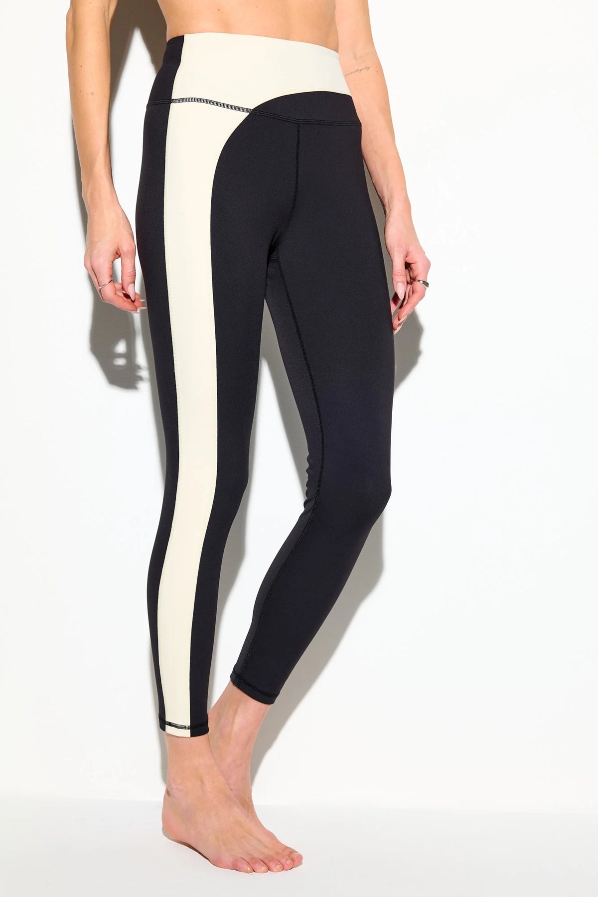 Spiritual Gangster Nirvana Skye 7/8 High Waist Legging - Black/Canvas