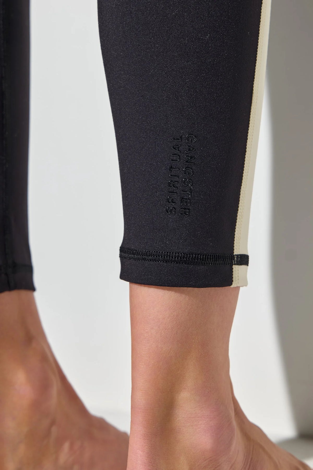 Spiritual Gangster Nirvana Skye 7/8 High Waist Legging - Black/Canvas