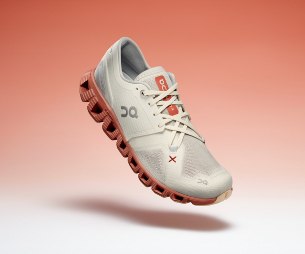 ON Running Women&#39;s Cloud X 3 -Ice/Auburn