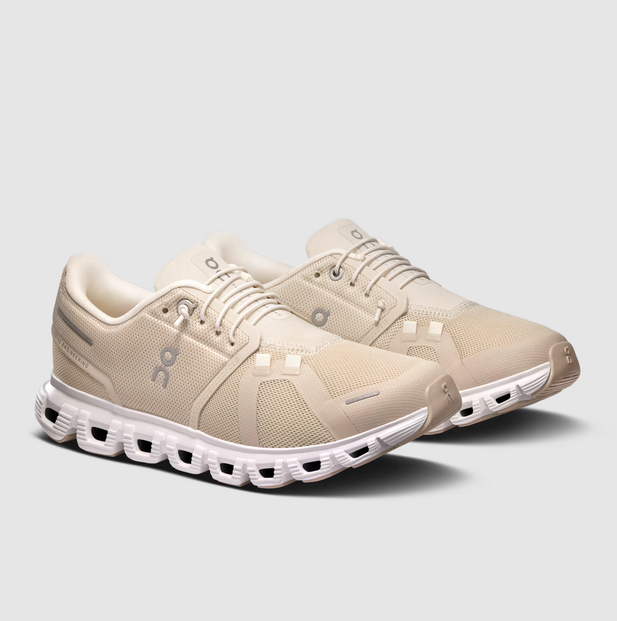 ON Running Women&#39;s Cloud 6 - Pearl/White