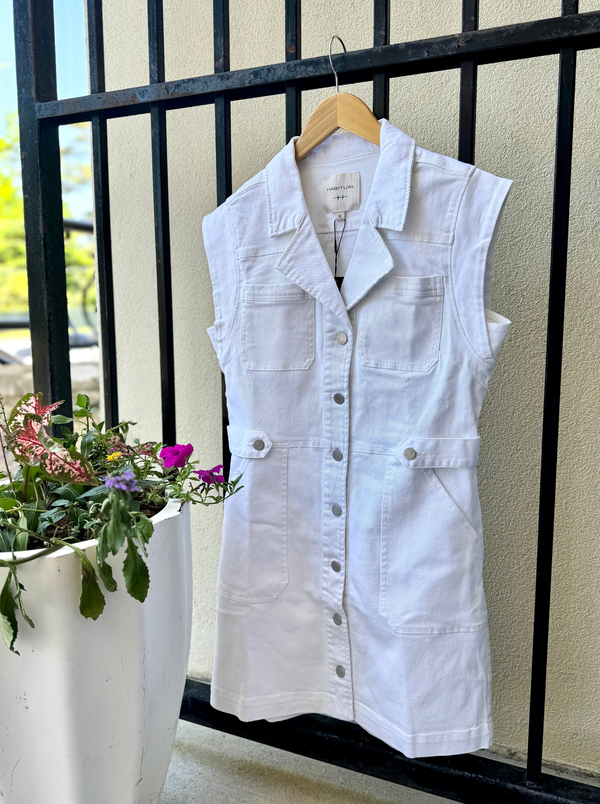 Habitual Denim Short Sleeve Fitted Dress - White