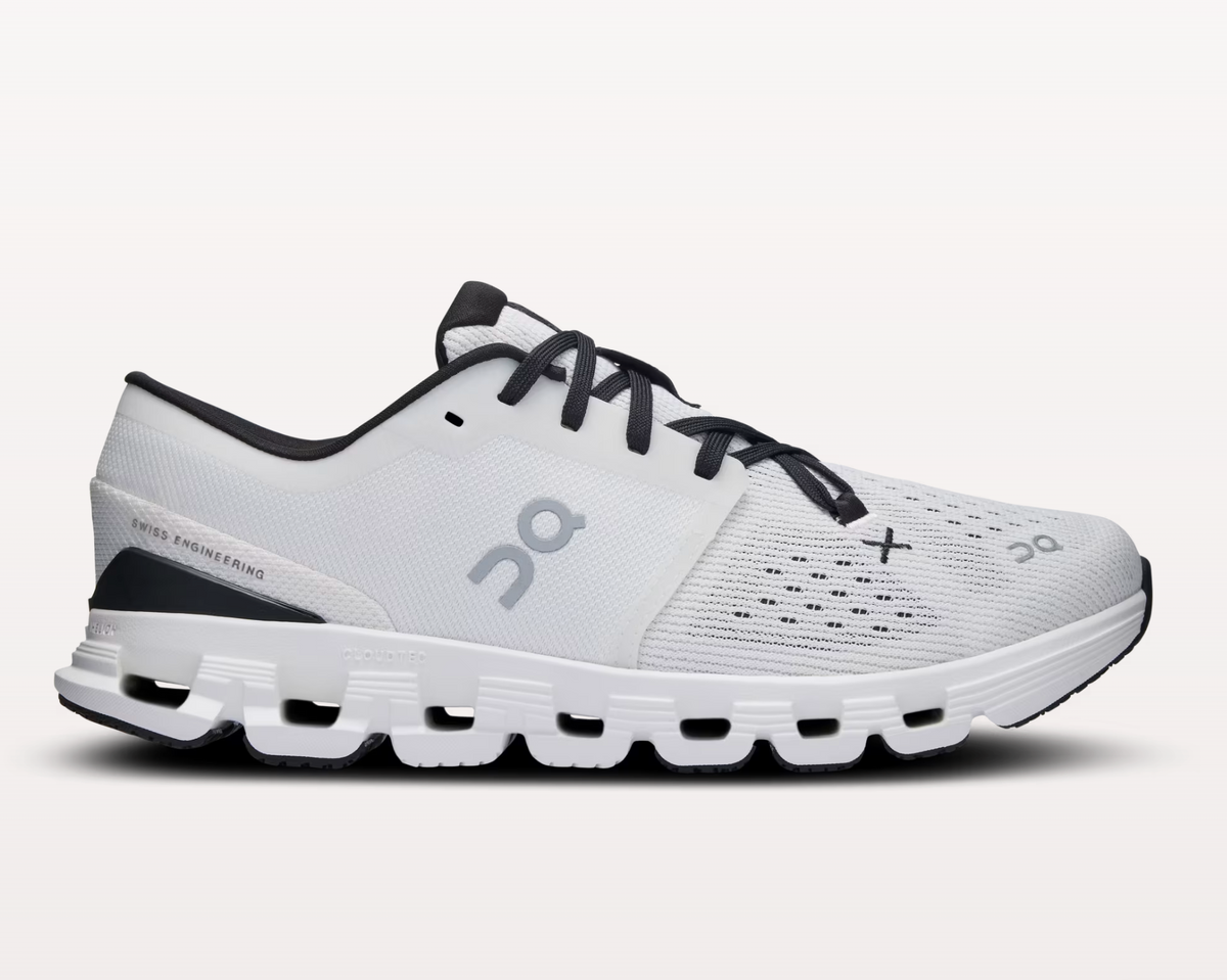 ON Running Women&#39;s Cloud X 4 - Ivory/ Black