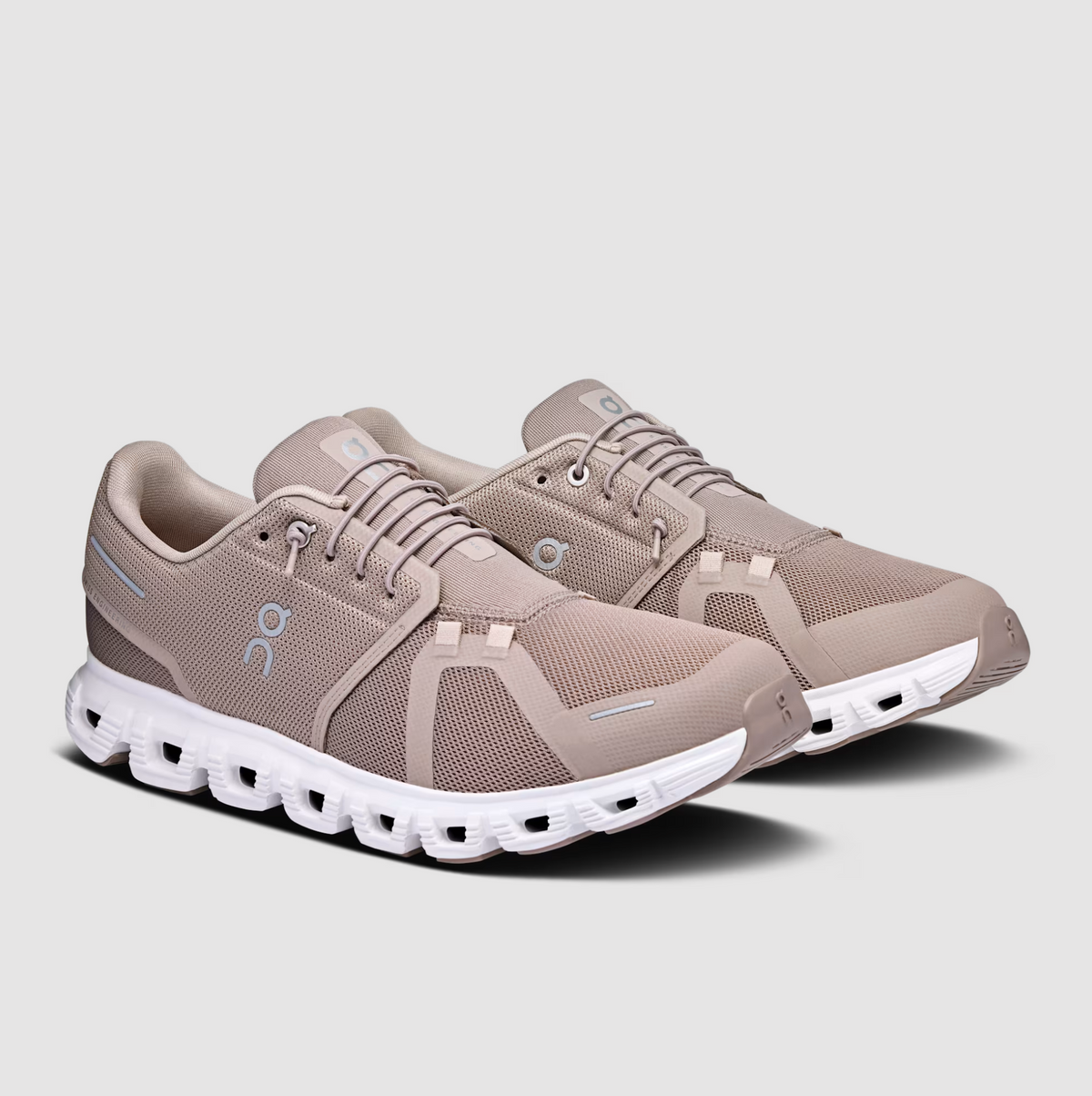 ON Running Men&#39;s Cloud 6 - Fog/White