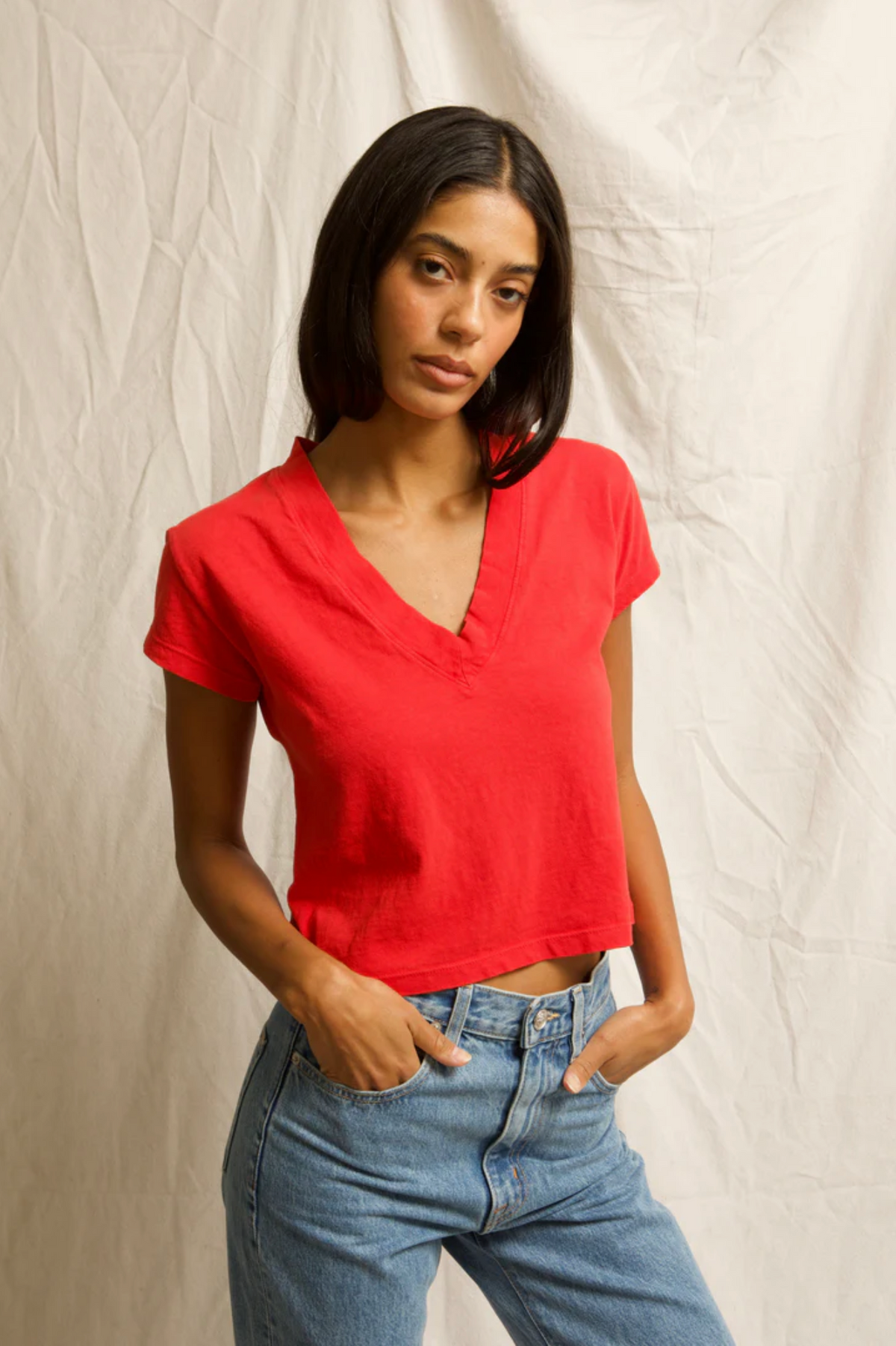 Perfect White Tee Alanis V Neck - Poppy Red
