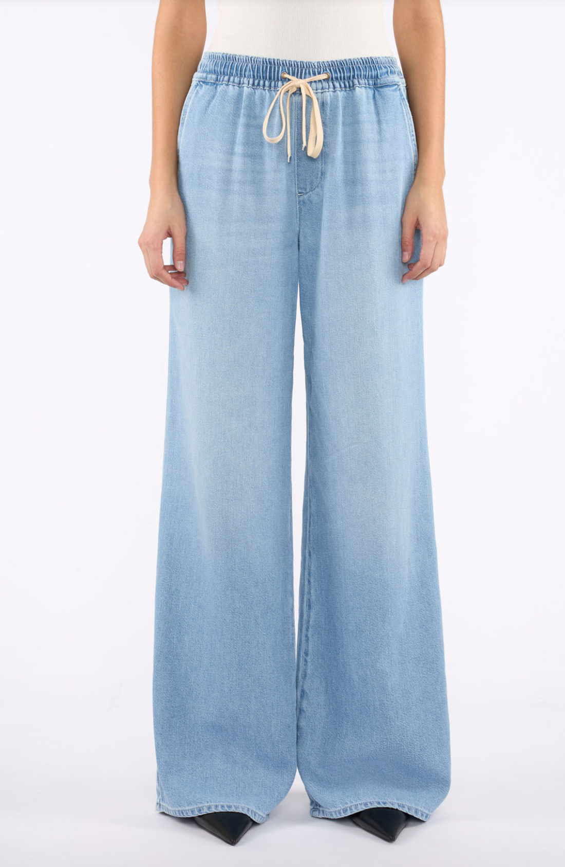 7 For All Mankind Pull on Wide Leg - Hana
