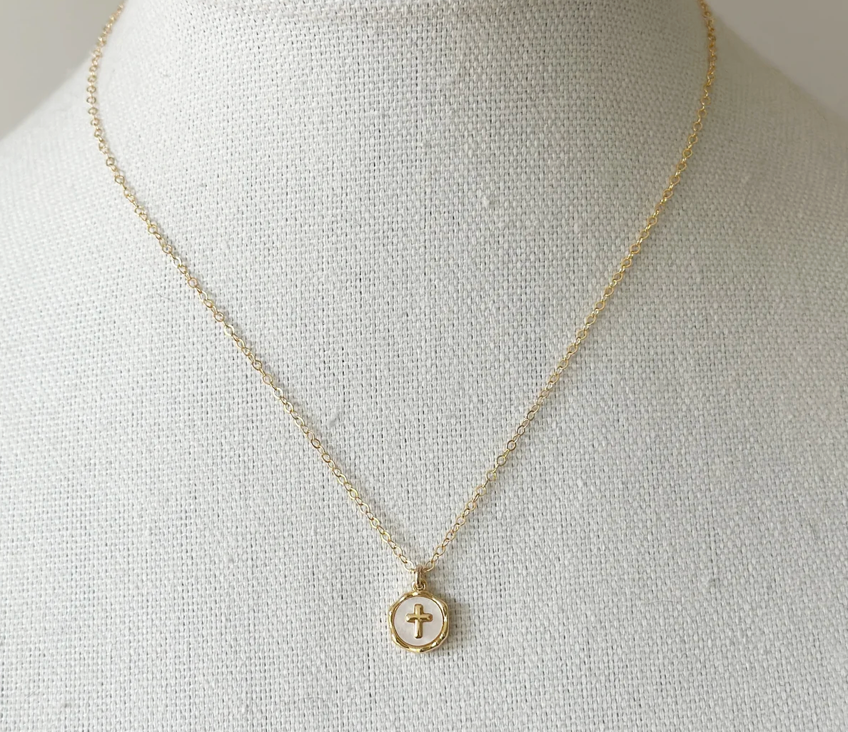 Jeny Baker Katie Pearl Cross Necklace- Mini