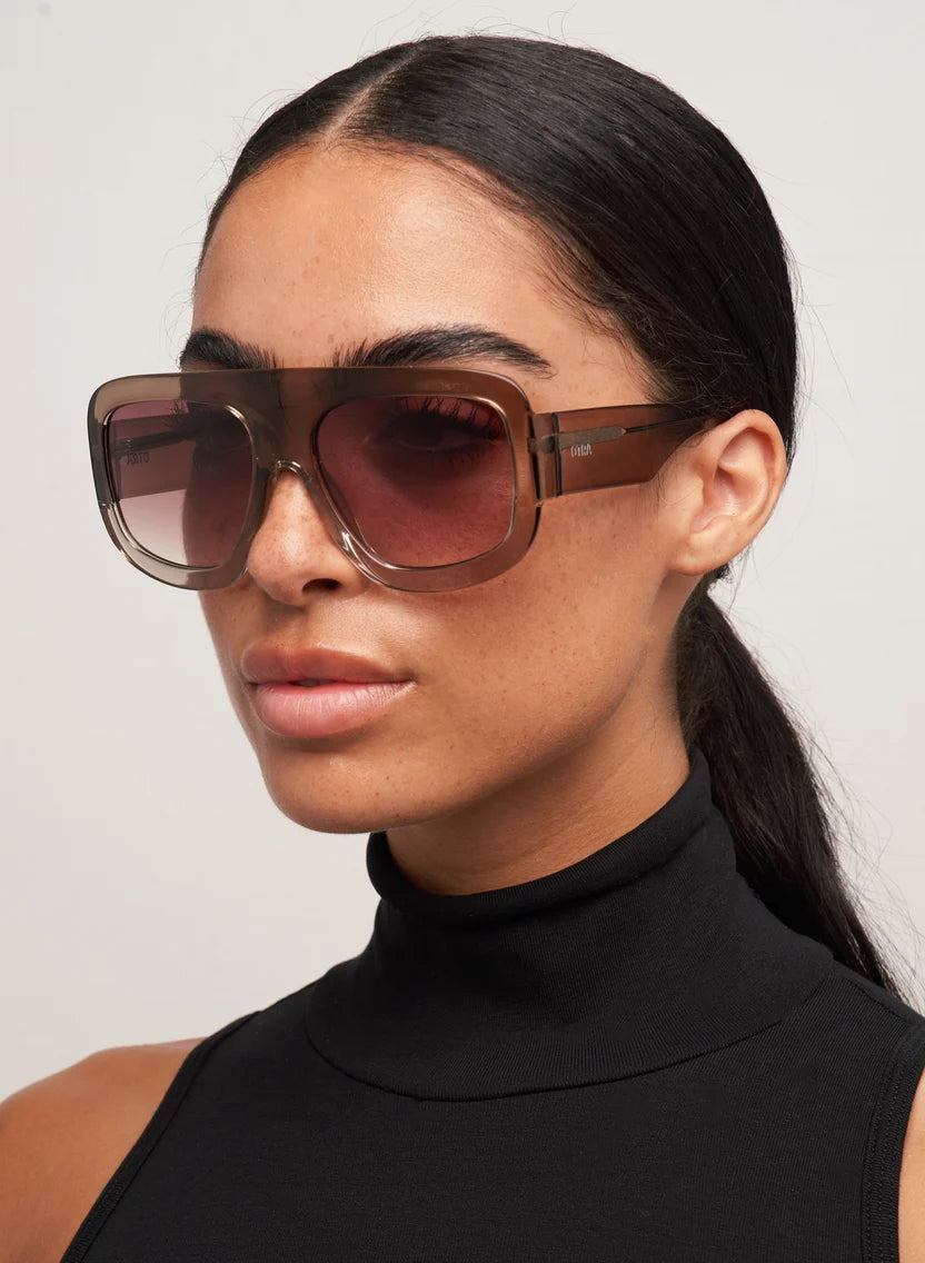 Otra Eyewear Vail- Transparent Olive/ Brown Fade