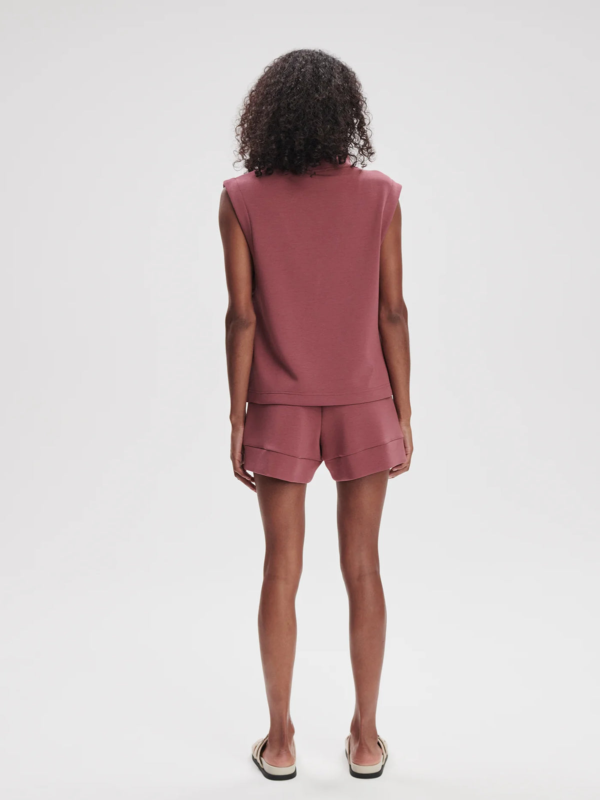 Varley Magnolia Half Zip Tank  2.0 - Wild Rhubarb