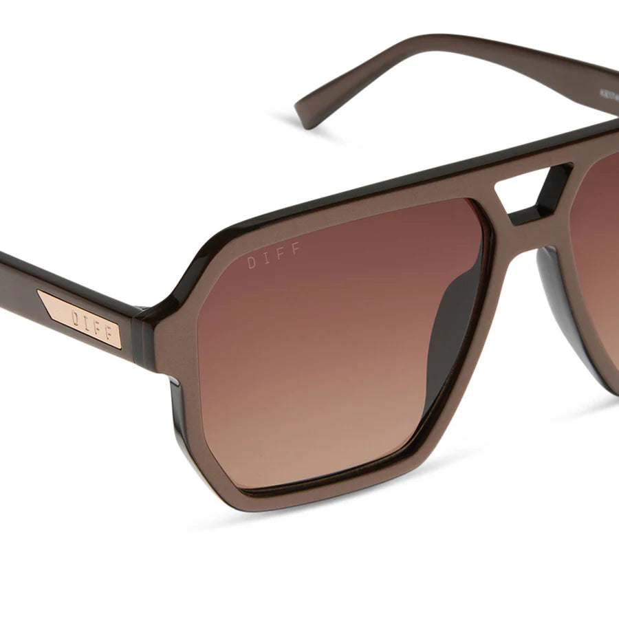 DIFF Eyewear Women’s Cameron Polarized Sunglasses - Moscow Mule + Brown Gradient
