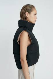Deluc Kansas Reversible Puffer Gilet - Black