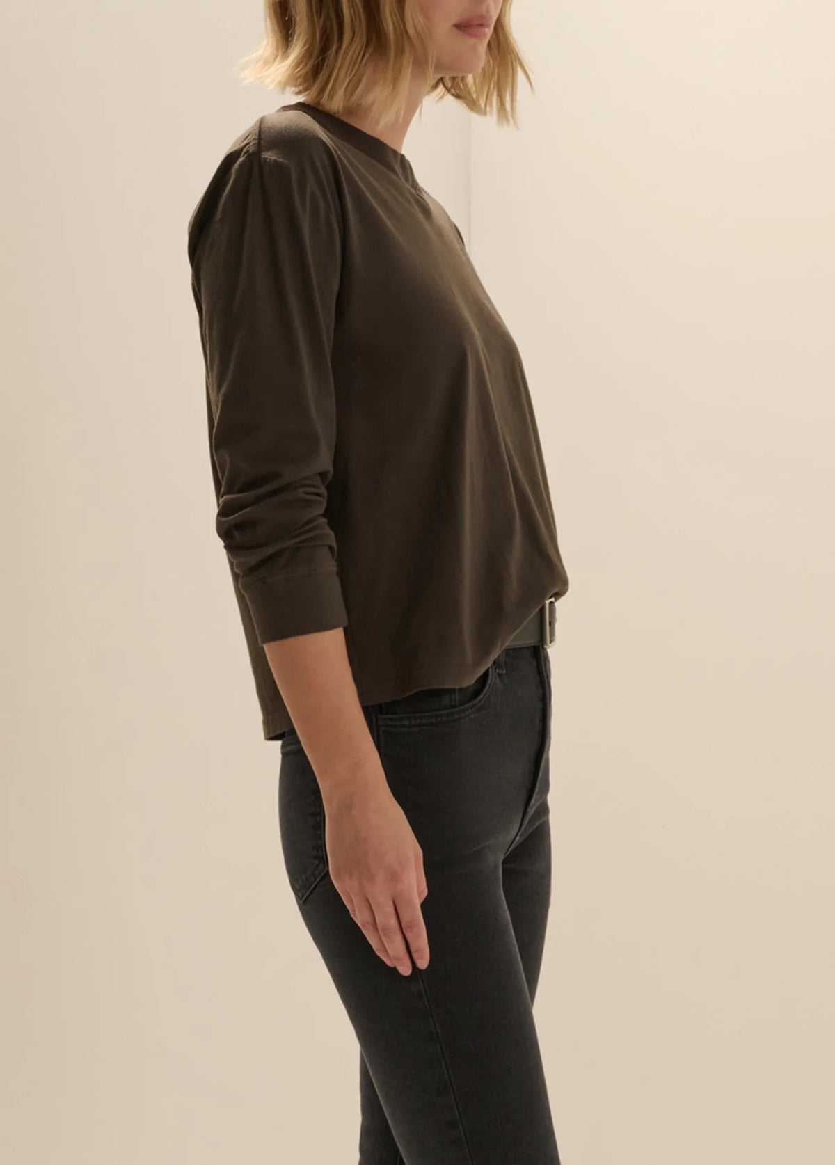 Favorite Daughter The Long Sleeve Everyday Tee - Espresso