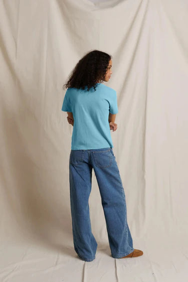 Perfect White Tee Lisa Tee - Milky Blue
