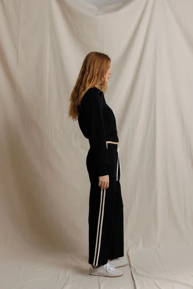 Perfect White Tee Claud Cropped Pant- True Black