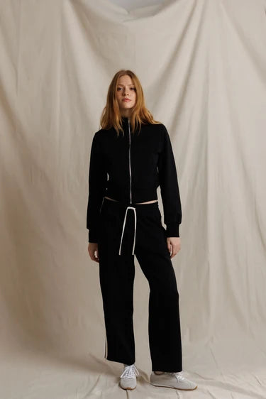 Perfect White Tee Claud Cropped Pant- True Black