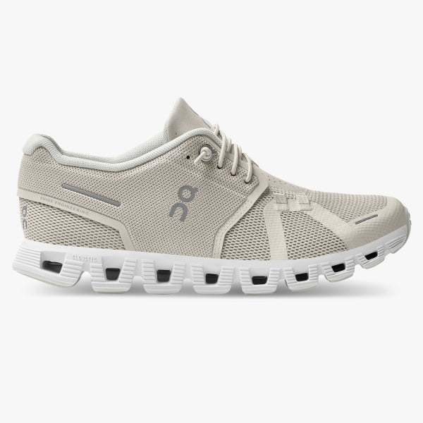 ON Running Women&#39;s Cloud 5 - Pearl/White