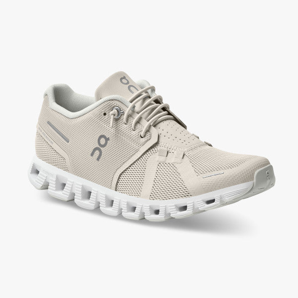 ON Running Women&#39;s Cloud 5 - Pearl/White